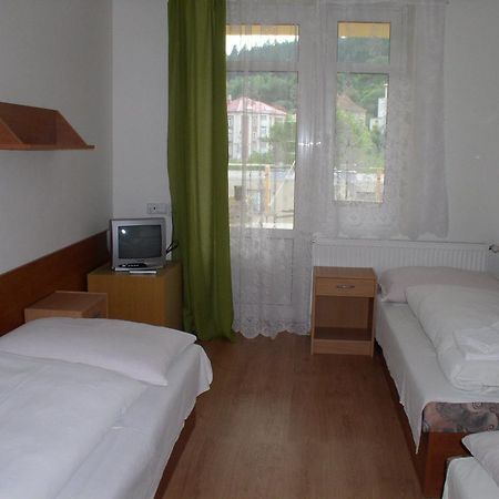 Hôtel Lazensky Lecebny Dum Praha à Luhačovice Extérieur photo